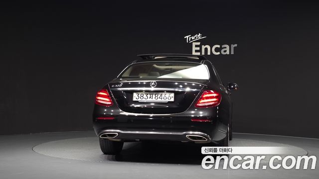 Mercedes-Benz E-Class из Кореи Encar