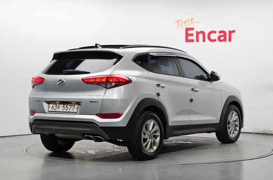 Hyundai Tucson Diesel 2.0 2WD Modern — пробег 143 398 км — фото 2 из 5