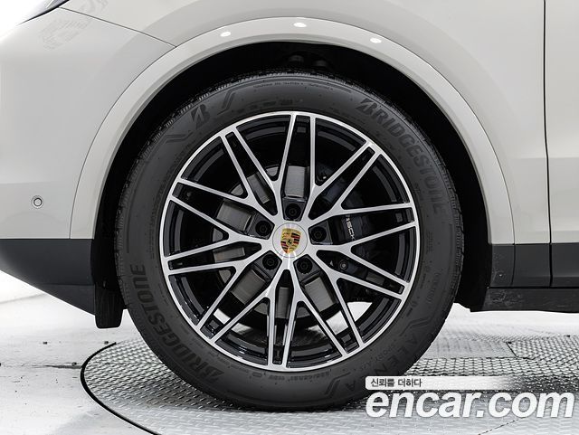 Porsche Cayenne 3.0 Coupe — пробег 8 480 км — фото 5 из 5