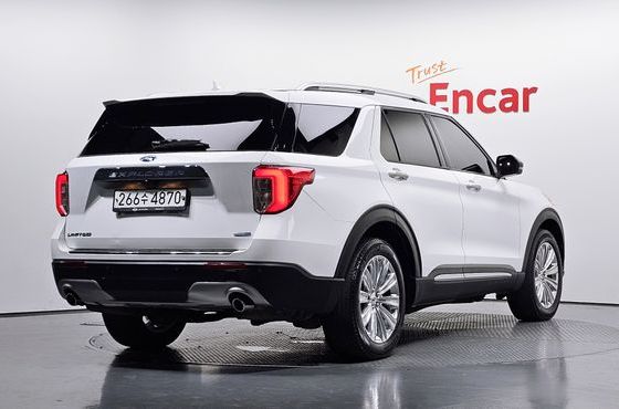 Ford Explorer 2.3 LimIted 4WD — пробег 92 720 км — фото 2 из 5