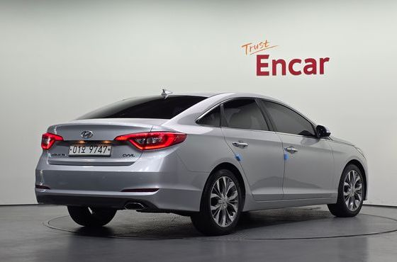 Hyundai Sonata 2.0 Premium — пробег 112 760 км — фото 2 из 5