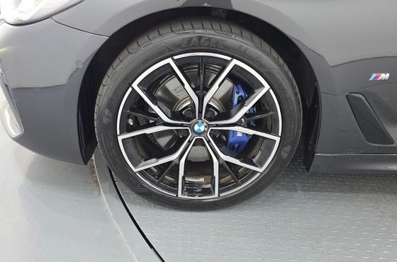 BMW 5-Series 530i xDrive M Sport Package — пробег 32 424 км — фото 5 из 5