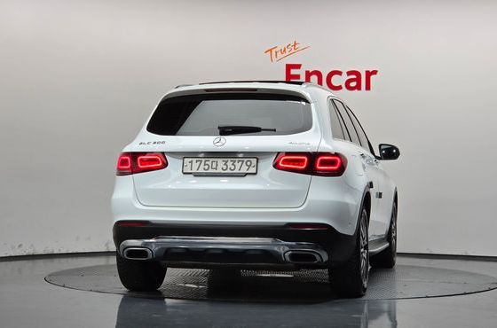 Mercedes-Benz GLC-Class GLC300 4MATIC — пробег 50 553 км — фото 4 из 5