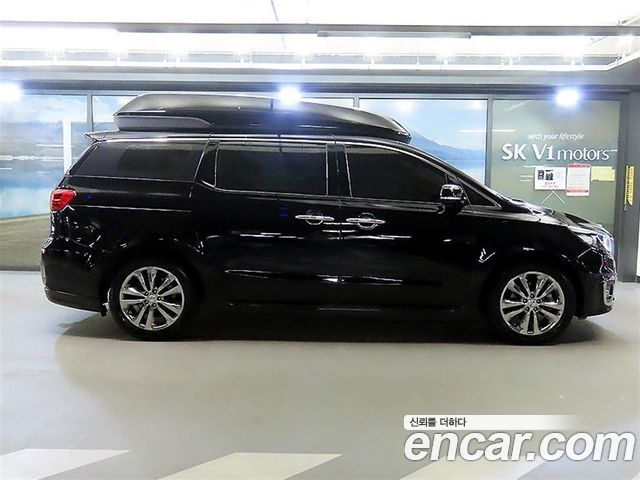 Kia Carnival 9-seater Hi-Limousine Prestige High roof — пробег 161 904 км — фото 3 из 5