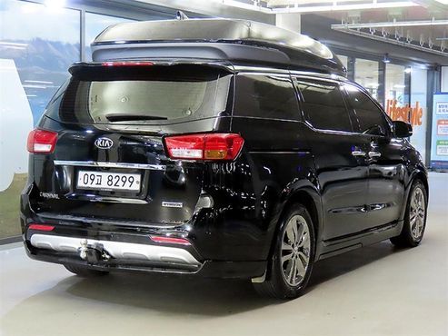 Kia Carnival 9-seater Hi-Limousine Prestige High roof — пробег 161 904 км — фото 4 из 5