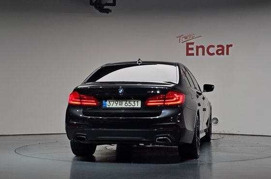 BMW 5-Series 530e M Sport — пробег 80 625 км — фото 4 из 5