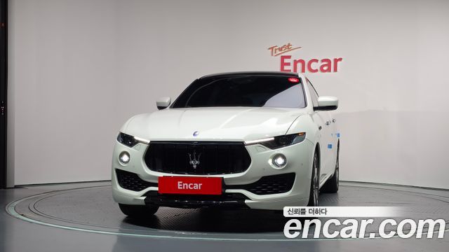 Maserati Levante из Кореи Encar