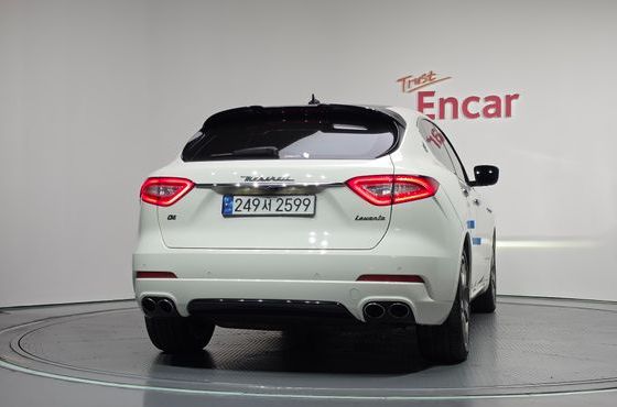 Maserati Levante 3.0 AWD GranSport — пробег 118 887 км — фото 4 из 5
