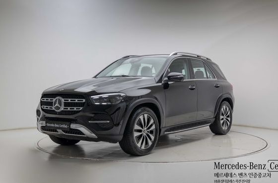 Mercedes-Benz GLE-Class GLE350 4MATIC — пробег 1 370 км — фото 1 из 5