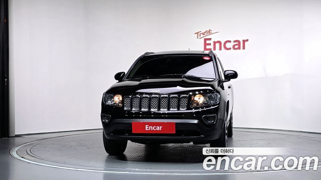 Jeep Compass 2.4 Limited 1st — пробег 60 084 км — фото 3 из 5