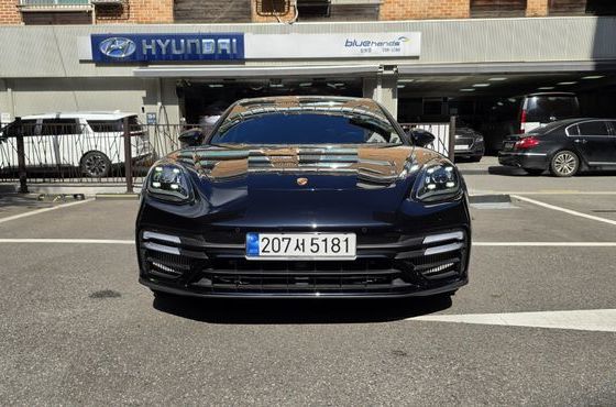 Porsche Panamera 2.9 AWD — пробег 7 640 км — фото 1 из 5