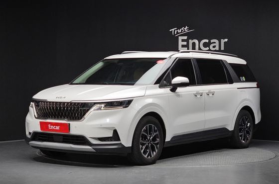 Kia Carnival Diesel 9-Seater Prestige — пробег 65 289 км — фото 1 из 5