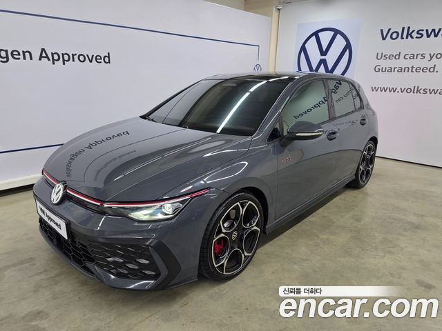 Volkswagen Golf 2.0 GTI — пробег 7 674 км — фото 1 из 5
