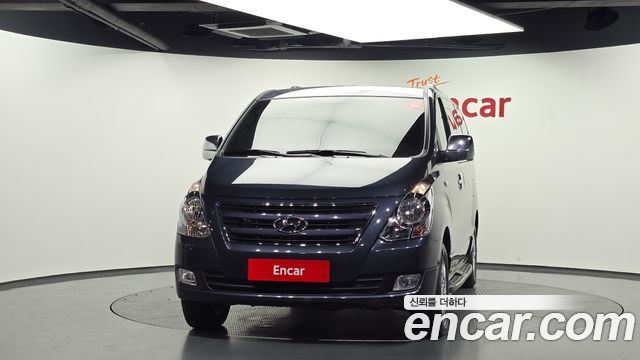 Hyundai Starex 4WD 11-Seater Wagon Smart — пробег 46 009 км — фото 3 из 5