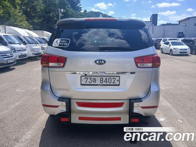 Kia Carnival из Кореи Encar