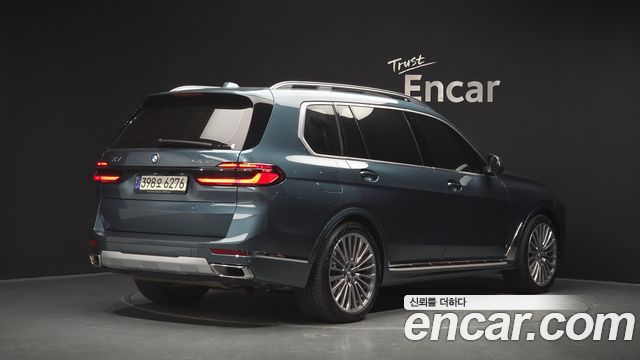 BMW X7 xDrive 40i Design Pure Excellence 6-Seater — пробег 21 199 км — фото 2 из 5