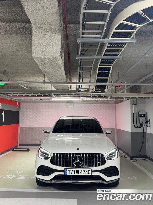 Mercedes-Benz GLC-Class GLC300e 4MATIC Coupe — пробег 52 000 км — фото 1 из 5