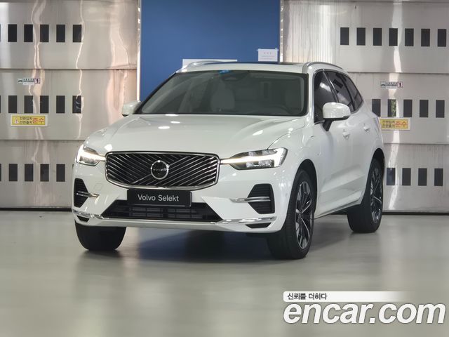 Volvo XC60 T8 Ultra Bright — пробег 2 053 км — фото 1 из 5