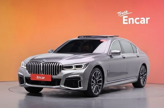 BMW 7-Series 740Li xDrive M Sport Package — пробег 23 858 км — фото 1 из 5