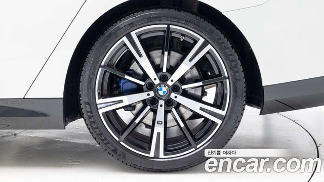 BMW 5-Series 530i xDrive M Sport — пробег 9 550 км — фото 5 из 5