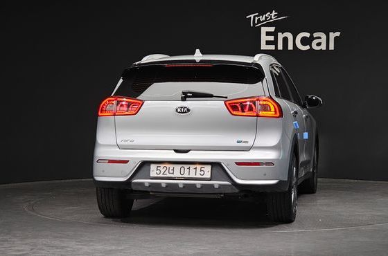 Kia Niro Noblesse — пробег 156 949 км — фото 4 из 5