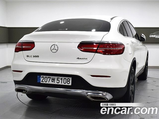 Mercedes-Benz GLC-Class GCL300 4MATIC Coupe — пробег 110 443 км — фото 2 из 5