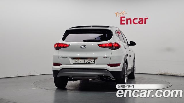 Hyundai Tucson Diesel 2.0 2WD Style — пробег 170 555 км — фото 4 из 5