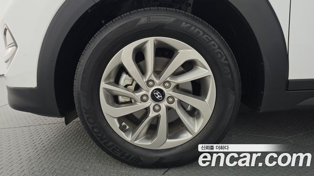 Hyundai Tucson Diesel 2.0 2WD Style — пробег 170 555 км — фото 5 из 5