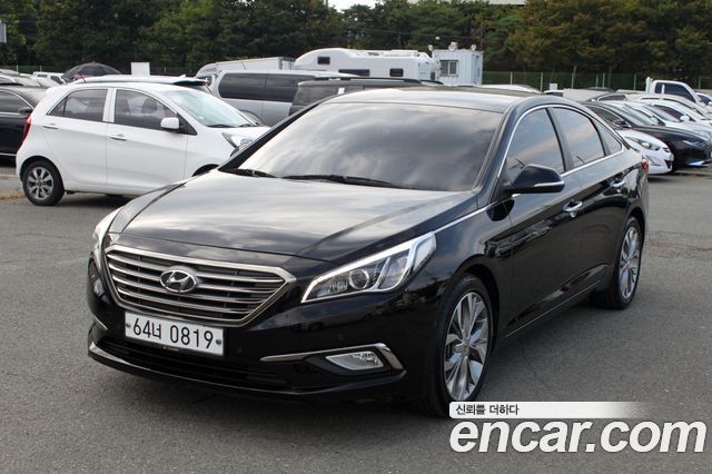 Hyundai Sonata 2.0 Premium Special — пробег 184 412 км — фото 1 из 5