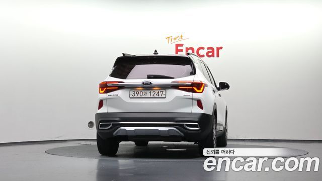 Kia Seltos из Кореи Encar