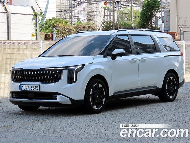 Kia Carnival HEV 9 seater Prestige — пробег 23 020 км — фото 2 из 5