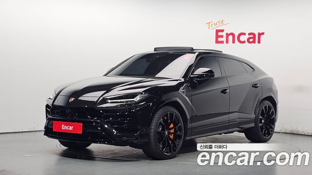 Lamborghini Urus из Кореи Encar