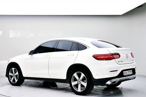 Mercedes-Benz GLC-Class GCL300 4MATIC Coupe — пробег 87 003 км — фото 2 из 5
