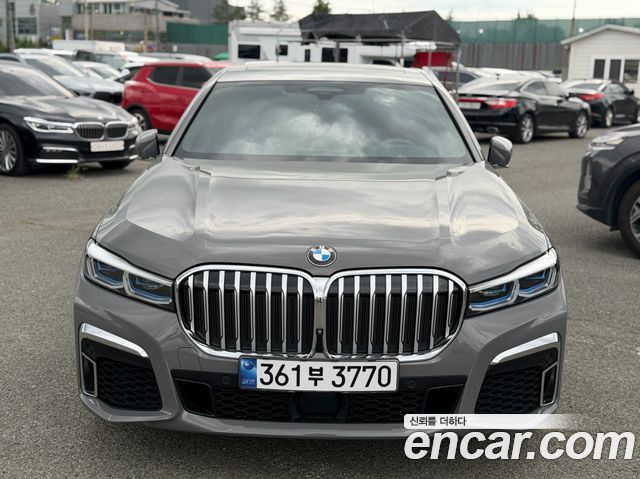BMW 7-Series 730Ld xDrive M Sport — пробег 77 800 км — фото 3 из 5