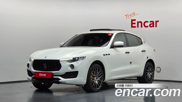 Maserati Levante из Кореи Encar