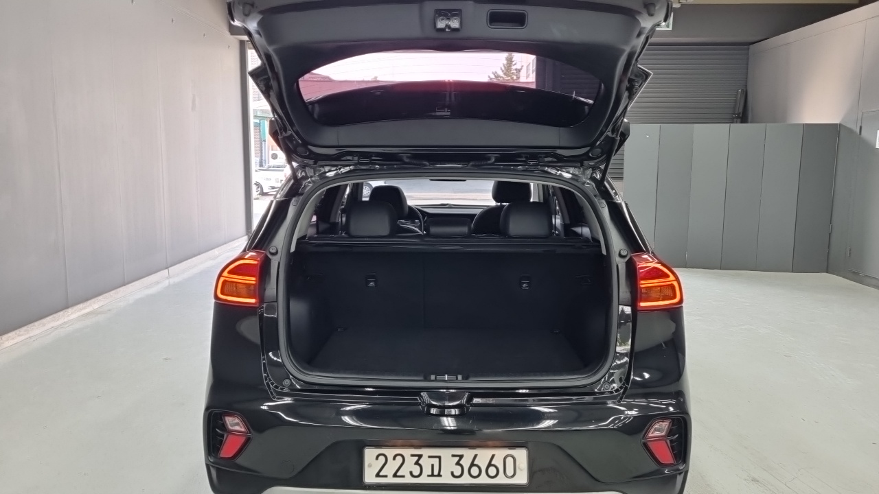 Kia Niro 1.6 HEV Noblesse Special — пробег 96 495 км — фото 5 из 5