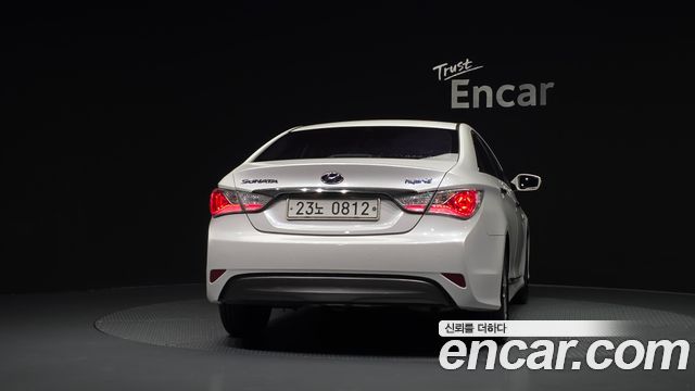 Hyundai Sonata 2.0 Premier — пробег 114 472 км — фото 4 из 5
