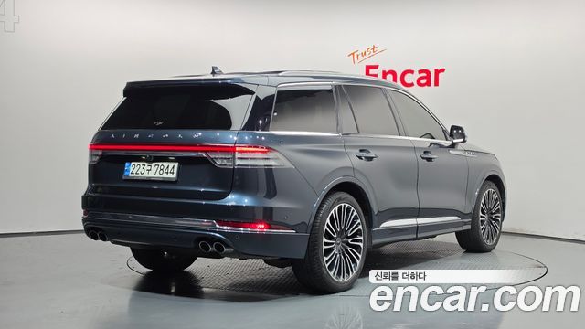 Lincoln Aviator 3.0 Black Label AWD — пробег 84 414 км — фото 2 из 5