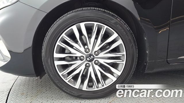 Kia K7 из Кореи Encar