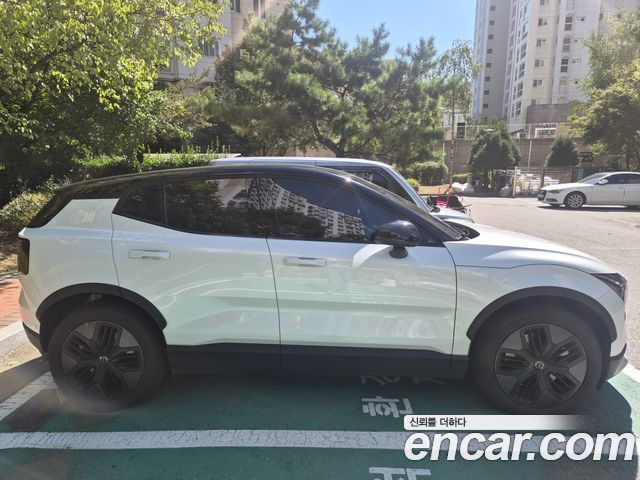 Volvo EX30 Performance Ultra — пробег 6 300 км — фото 3 из 5