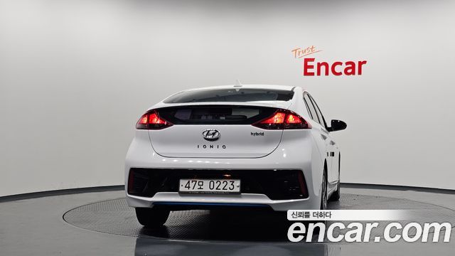 Hyundai Ioniq I Plus — пробег 132 118 км — фото 4 из 5