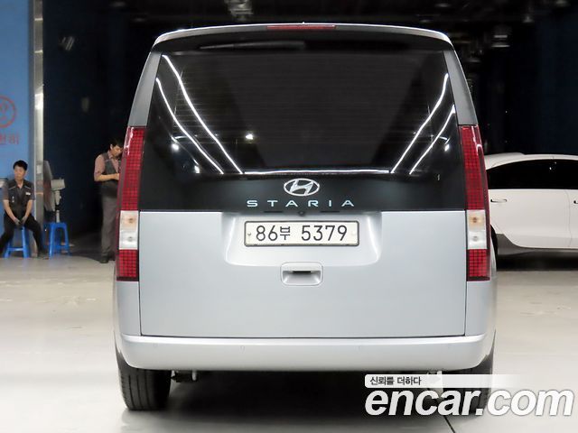 Hyundai Staria Cargo 3-Seater Smart — пробег 121 757 км — фото 3 из 5