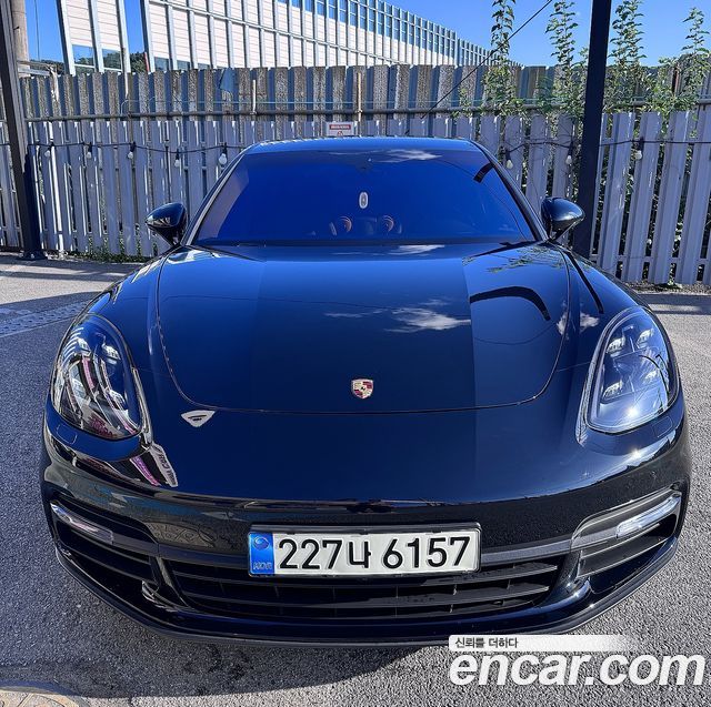 Porsche Panamera 2.9 AWD E-Hybrid — пробег 90 500 км — фото 1 из 5