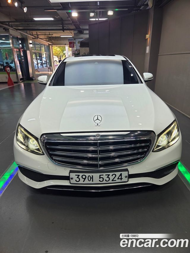 Mercedes-Benz E-Class из Кореи Encar