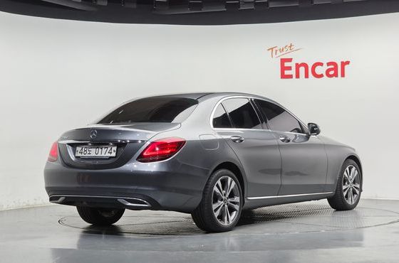 Mercedes-Benz C-Class C220 d Avantgarde — пробег 89 849 км — фото 2 из 5