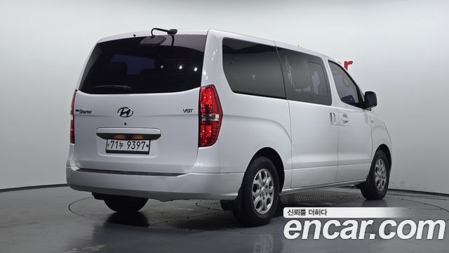 Hyundai Starex 12-Seater Wagon CVX Deluxe — пробег 123 576 км — фото 2 из 5