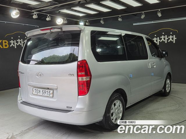 Hyundai Starex 11-Seater Wagon CVX Premium — пробег 140 000 км — фото 5 из 5