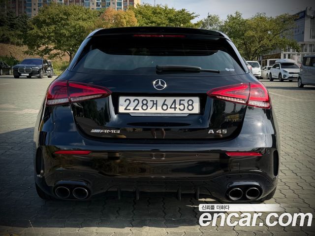 Mercedes-Benz A-Class AMG A45 4MAITC+ Hatchback — пробег 27 000 км — фото 5 из 5