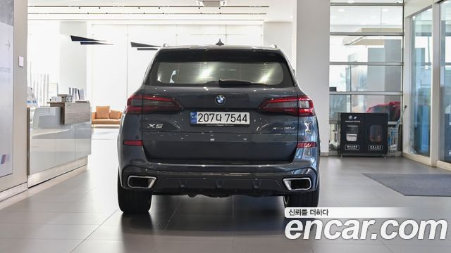 BMW X5 xDrive 30d M Sport — пробег 101 947 км — фото 4 из 5