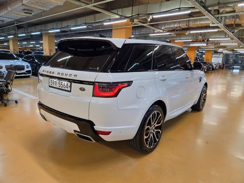 Land Rover Range Rover Sport 3.0 SDV6 HSE Dynamic — пробег 59 300 км — фото 2 из 5
